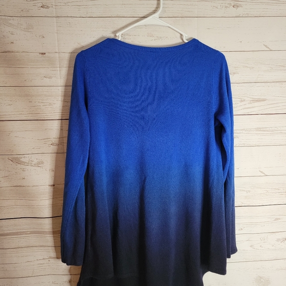 Motherhood maternity medium blue ombre sweater long sleeve - Picture 3 of 3
